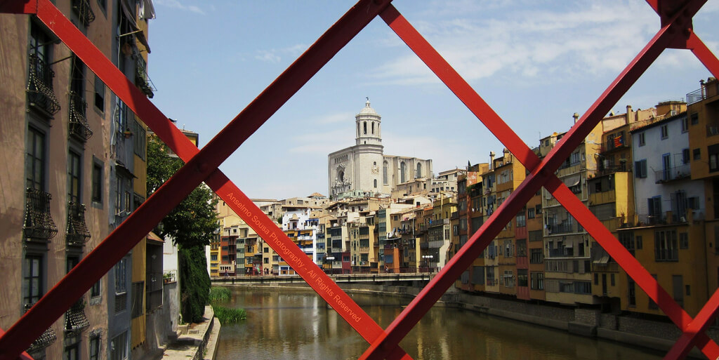 Catalonia : Catalonia :