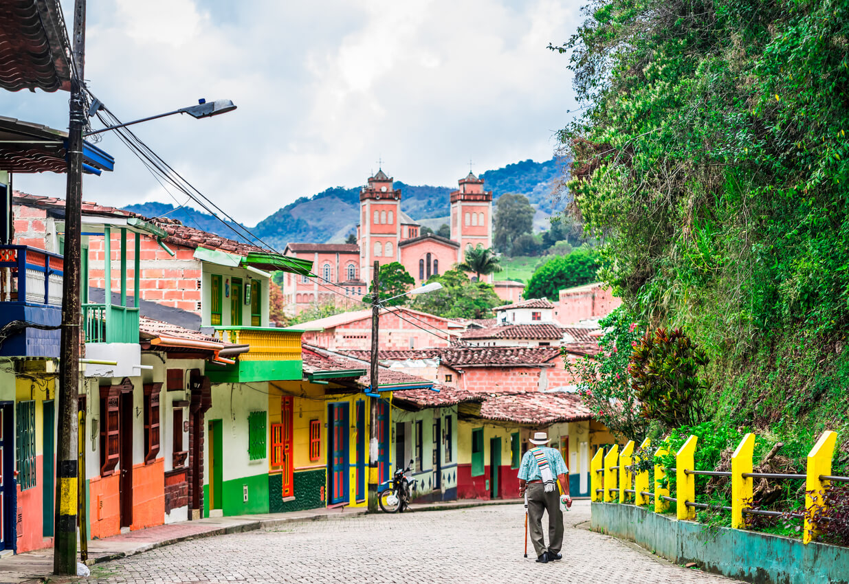 Colombia: Rues colorées dans le centre de Jerico, Colombie