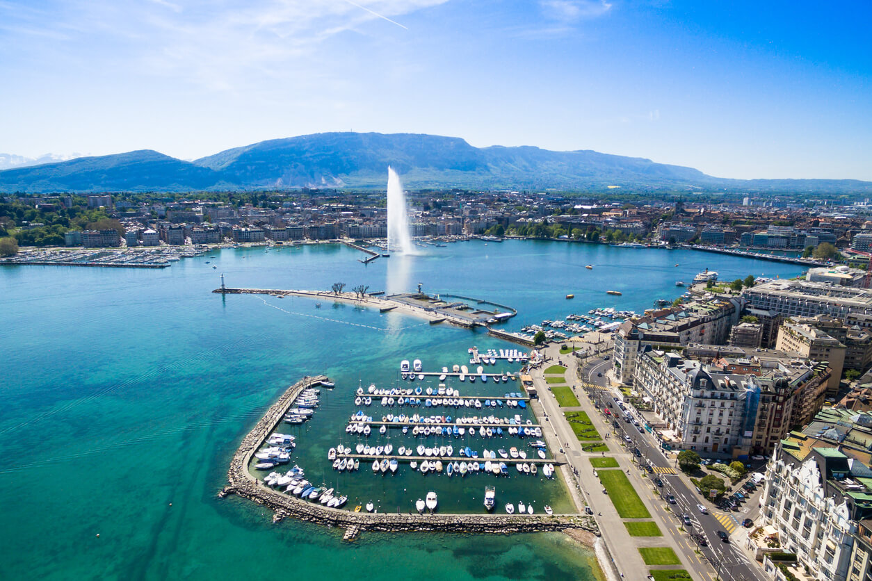 Genève : Vue aérienne sur le lac Léman, Genève