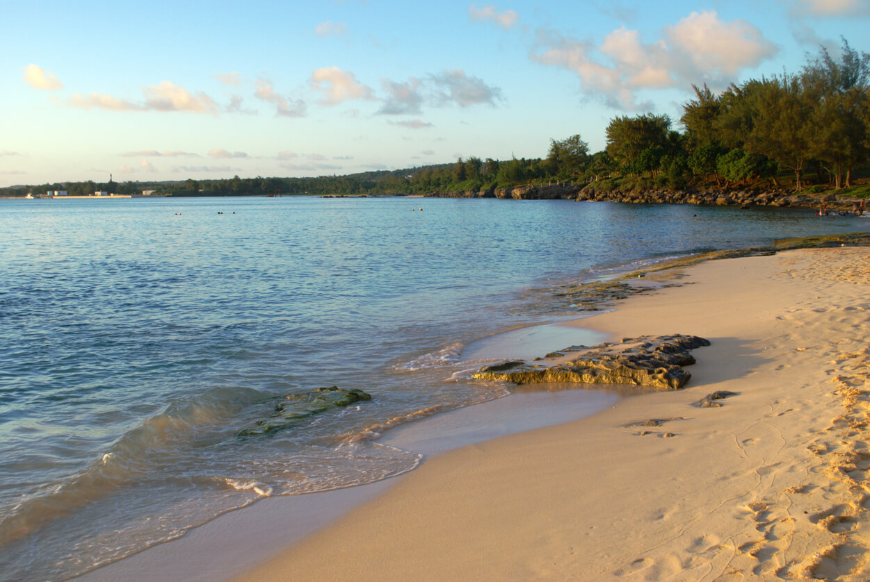 Guam (Marianas) : Tachogna Beach, Tinian, Îles Mariannes du Nord