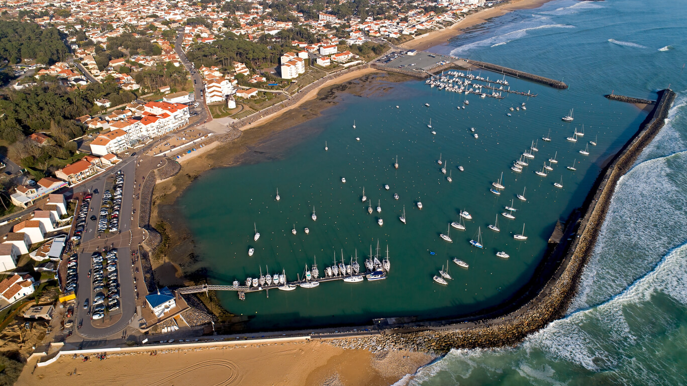 Jard-sur-Mer : Photographie aérienne du port de Jard-sur-Mer Jard-sur-Mer : Photographie aérienne du port de Jard-sur-Mer