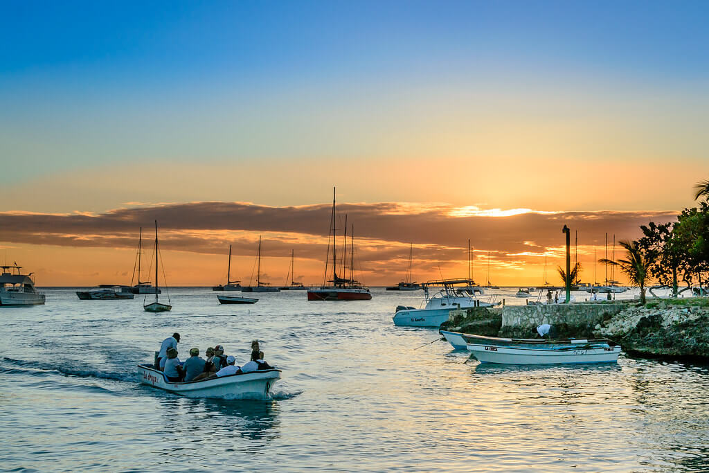 La Romana : La Romana :