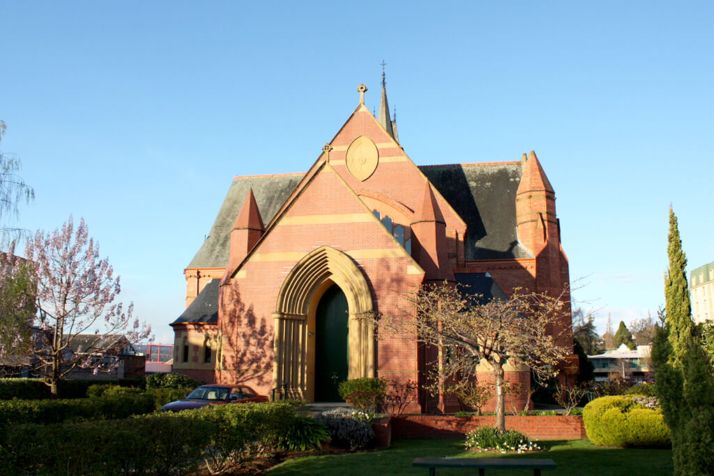 Launceston : Launceston :