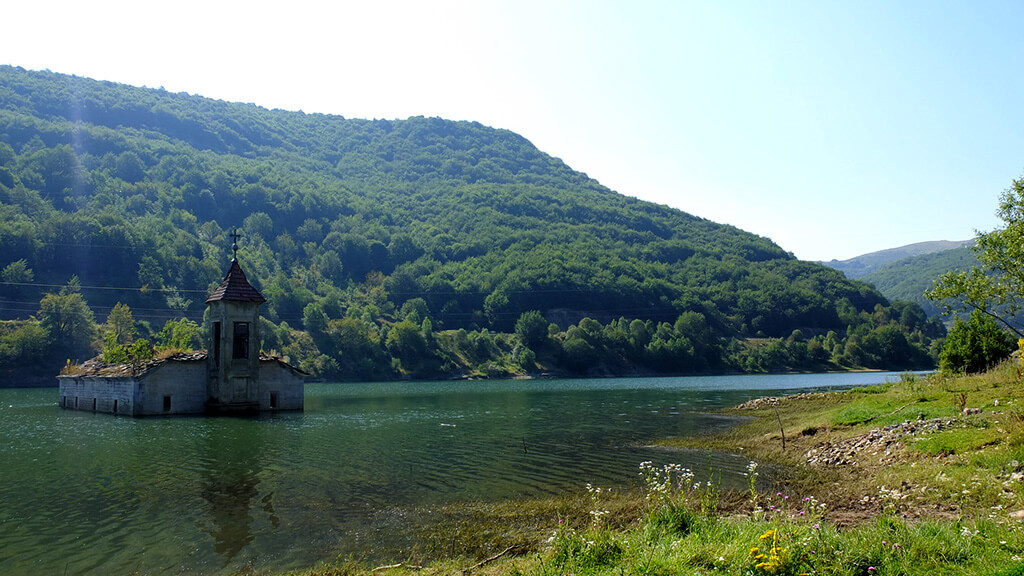 Mavrovo National Park : Mavrovo National Park :